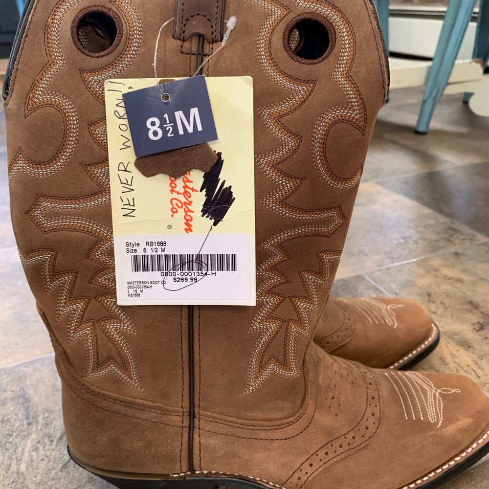 Women’s cowboy boots